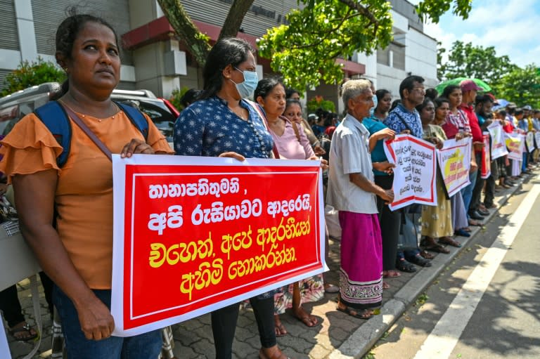 Protesters near the Russian embassy in Colombo seeking the release of Sri Lankan ex-soldiers who joined forces fighting in Ukraine after Russia's invasion (Ishara S.Kodikara)