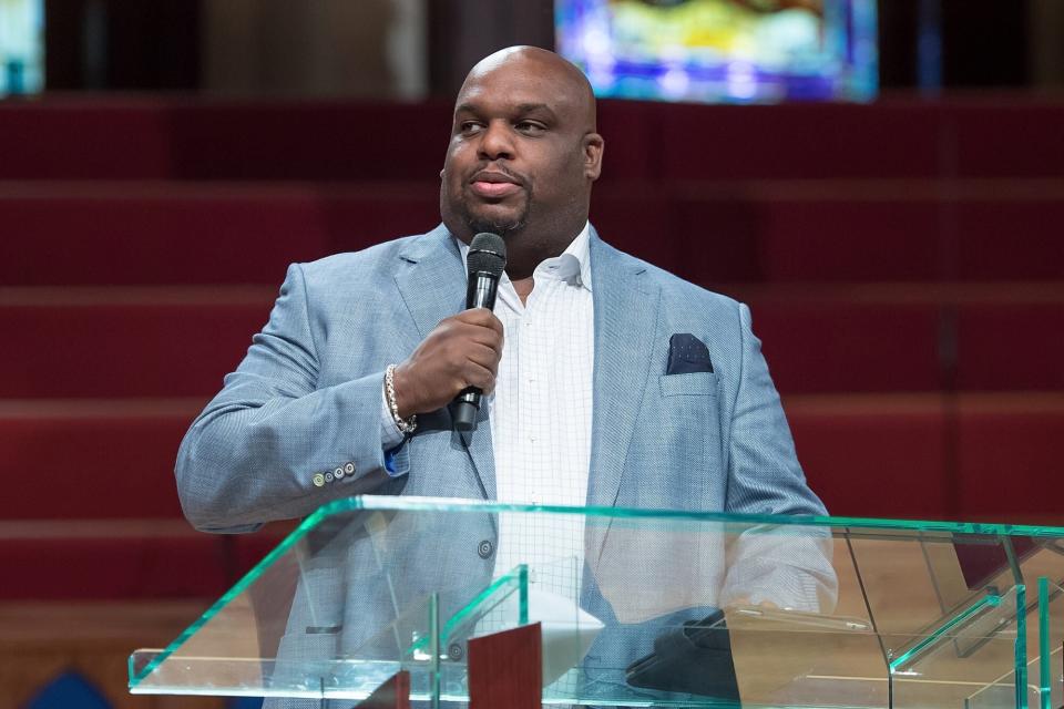 DECATUR, GA - JULY 24: Pastor John Gray speaks on stage at The House Of Hope Atlanta on July 24, 2016 in Decatur, Georgia. (Photo by Marcus Ingram/Getty Images)