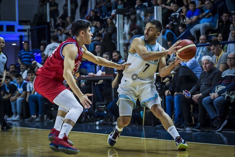 Facundo Campazzo, el capitán argentino, sabe que esta noche ante Bahamas, necesitan dar el golpe