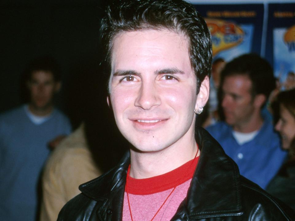 Hal Sparks in 2000 in a leather jacket