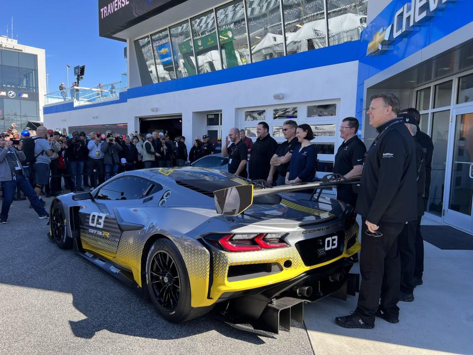 chevrolet corvette z06 gt3r