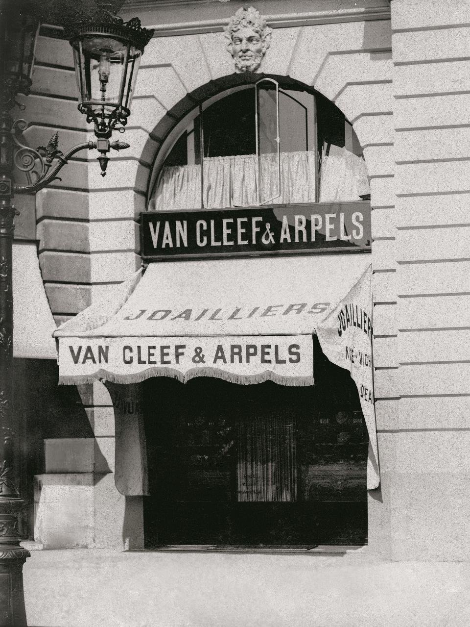 Van Cleef & Arpels 梵克雅寶精品店，約 1930 年 Van Cleef & Arpels Archives