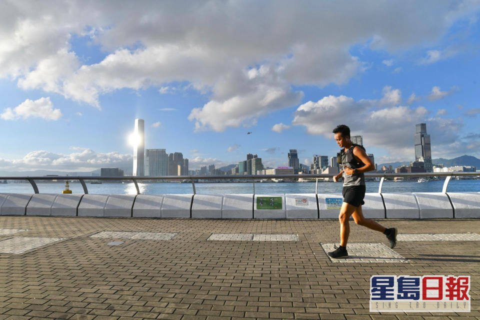 本港天氣炎熱。資料圖片