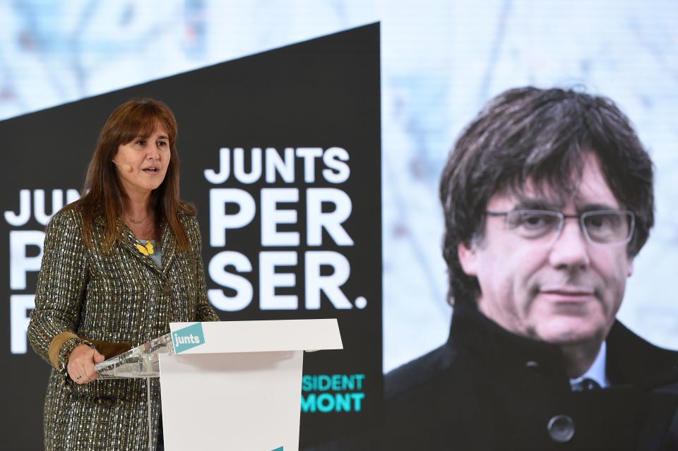 La expresidenta del Parlament, Laura Borràs, durante un acto de apoyo al expresident de la Generalitat, Carles Puigdemont.  (Photo by Josep LAGO / AFP) (Photo by JOSEP LAGO/AFP via Getty Images)