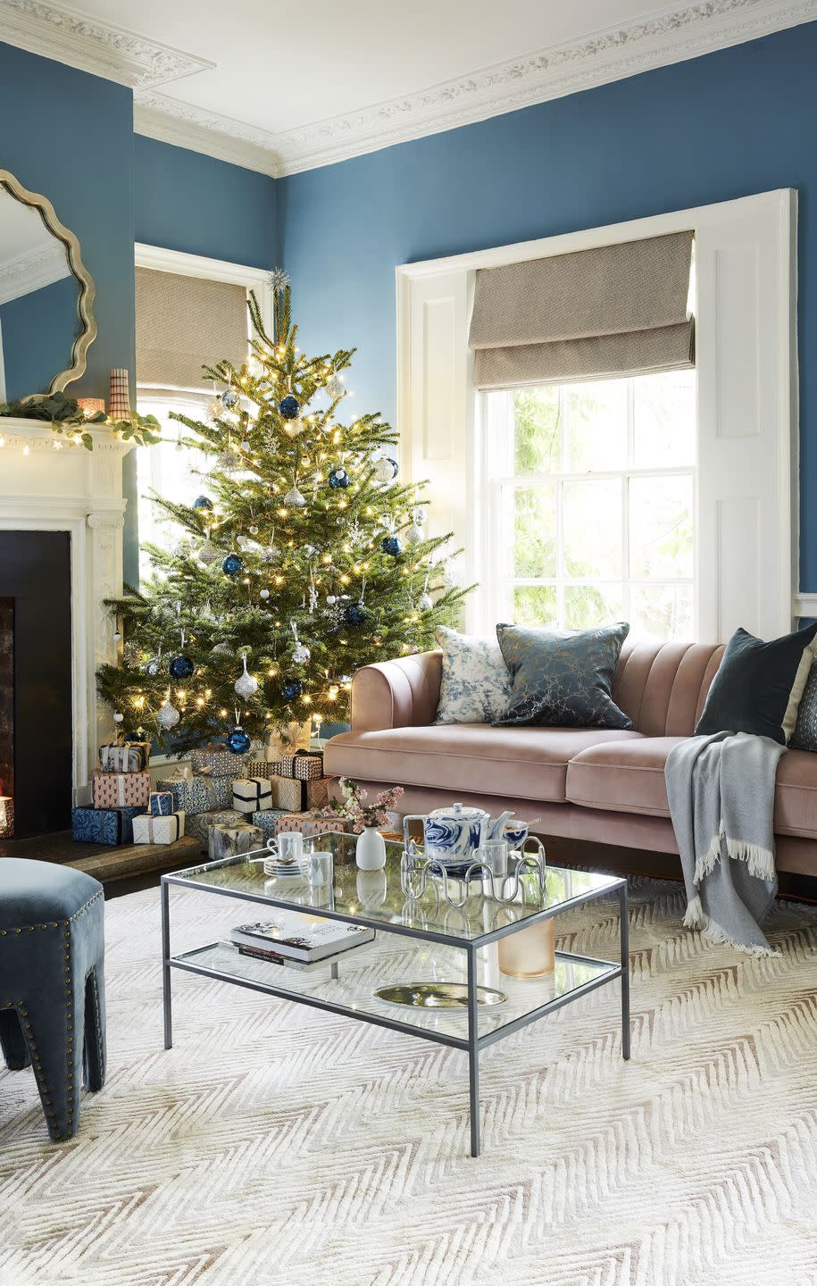 christmas living room