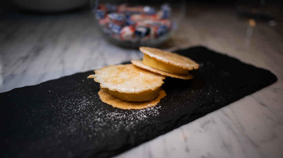 White Rabbit Ice Cream Sandwich (PHOTO: Zat Astha/Yahoo Lifestyle SEA)
