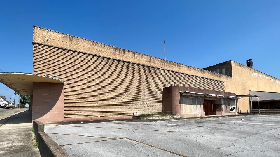 CCJC Holdings LLC, a group put together by Gadsden developer Caleb Campbell, plans to build 24 loft apartments at the site of the old Sears building at 741 Forrest Ave. The Gadsden City Council approved the building's sale to CCJC Holdings for $50,000.