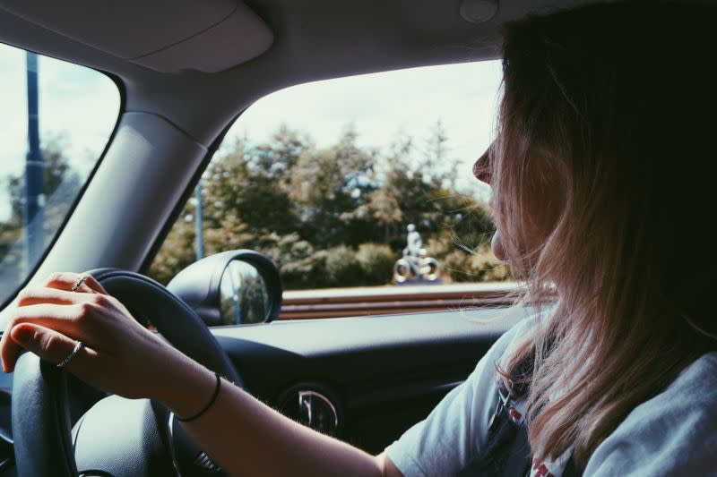 ▲男網友列出八點選女友要有車的原因。（示意圖／取自unsplash）