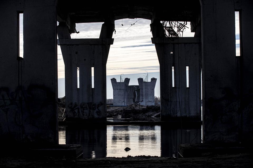 Demolished Antonovski Bridge after Russian retreat in Kherson (Metin Atkas / Anadolu Agency via Getty Images)