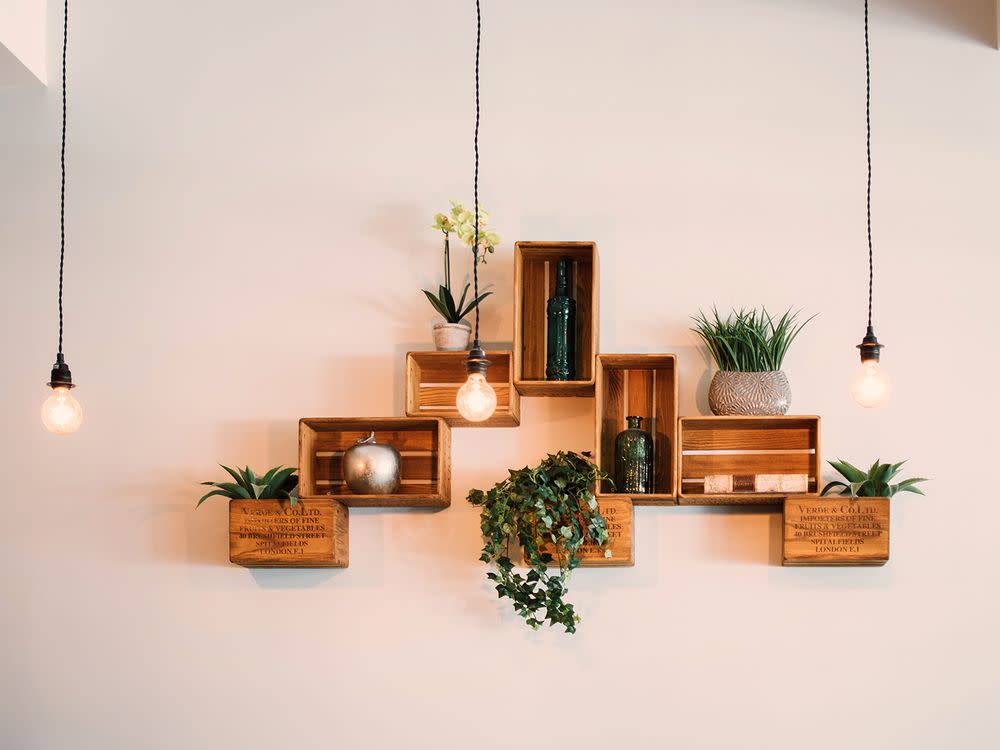 Floating wall shelves