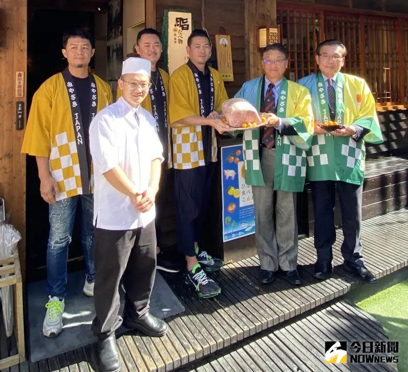 ▲日本宮崎縣今日贈送合作餐廳脂．板前鍋物宮崎物產，宣示美食祭啟動。（圖／記者金武鳳攝，2023.12.19)