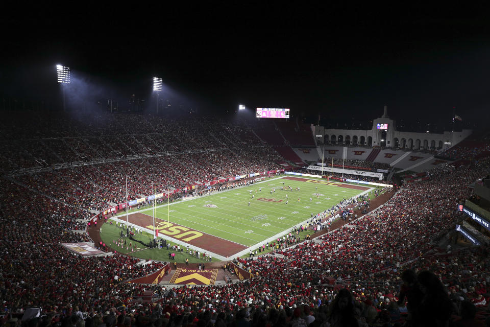 LOS ANGELES, CALIFORNIA - OCTOBER 19: General view of Memorial Coliseum during the game between the USC Trojans and the Arizona Wildcats at Los Angeles Memorial Coliseum on October 19, 2019 in Los Angeles, California. (Photo by Meg Oliphant/Getty Images)