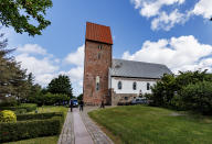 <p>Die Kirche St. Severin in Keitum auf Sylt. (Foto: Axel Heimken/dpa)</p> 