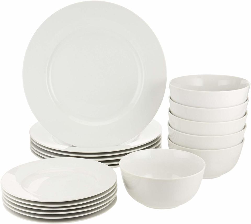 AmazonBasics White Dinnerware Set