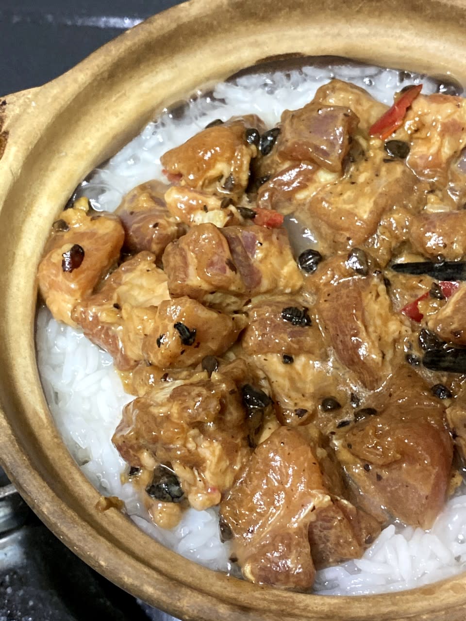 煲仔飯食譜│煲仔飯飯焦秘技 控制火力之餘 煲邊仲要加一樣嘢