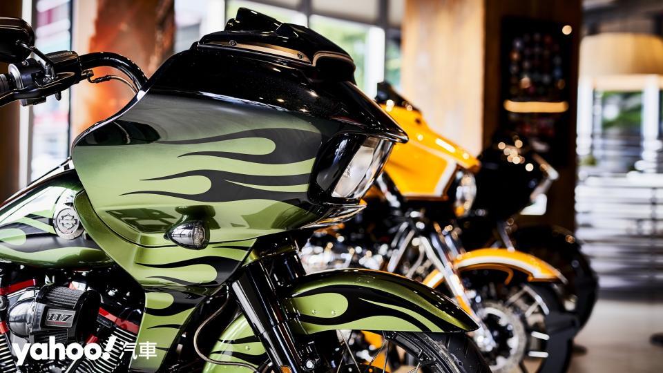 少量導入2022年式Harley-Davidson CVO旗艦車款。
