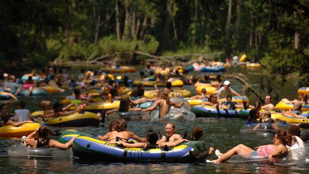 Go tubing down the Ichetucknee River.