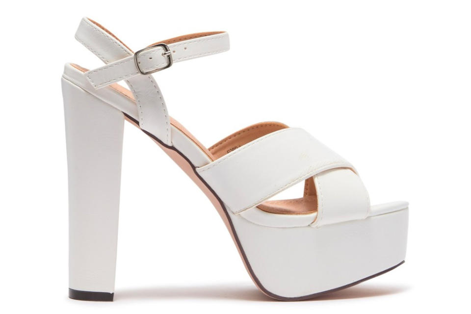 chase and chloe, white sandals, platform