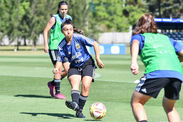 Mili Acevedo, integrante de la selección femenina Sub 17