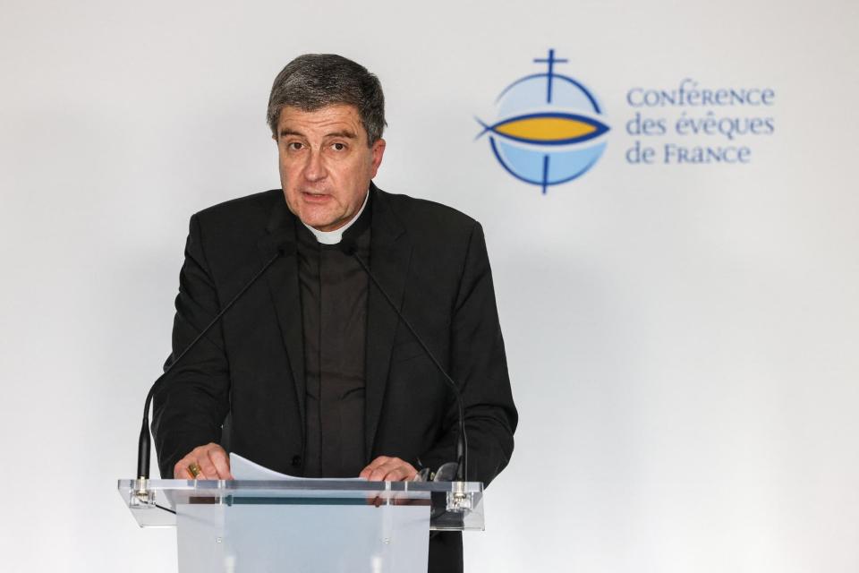 Le président de la Conférence des év^ques de France, Éric de Moulins-Beaufort, le lundi 7 novembre à Lourdes. - Charly Triballeau / AFP