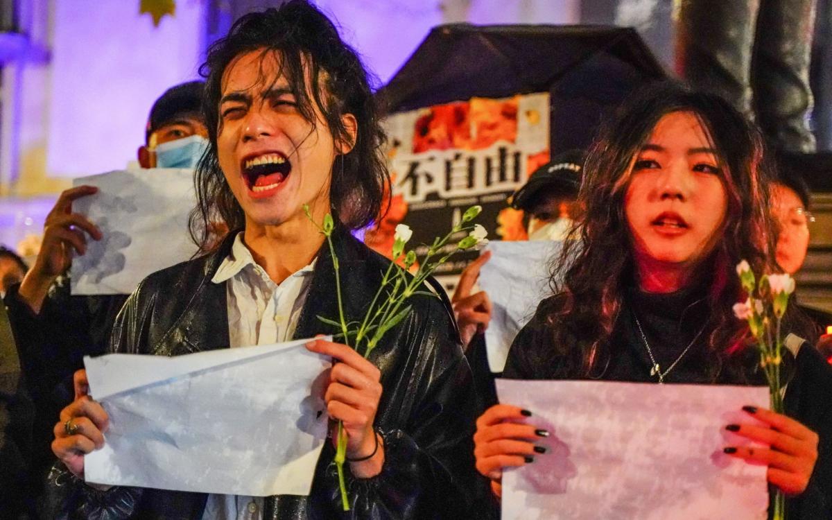 Les manifestations en Chine déclenchent une vague d’activisme étudiant au Royaume-Uni