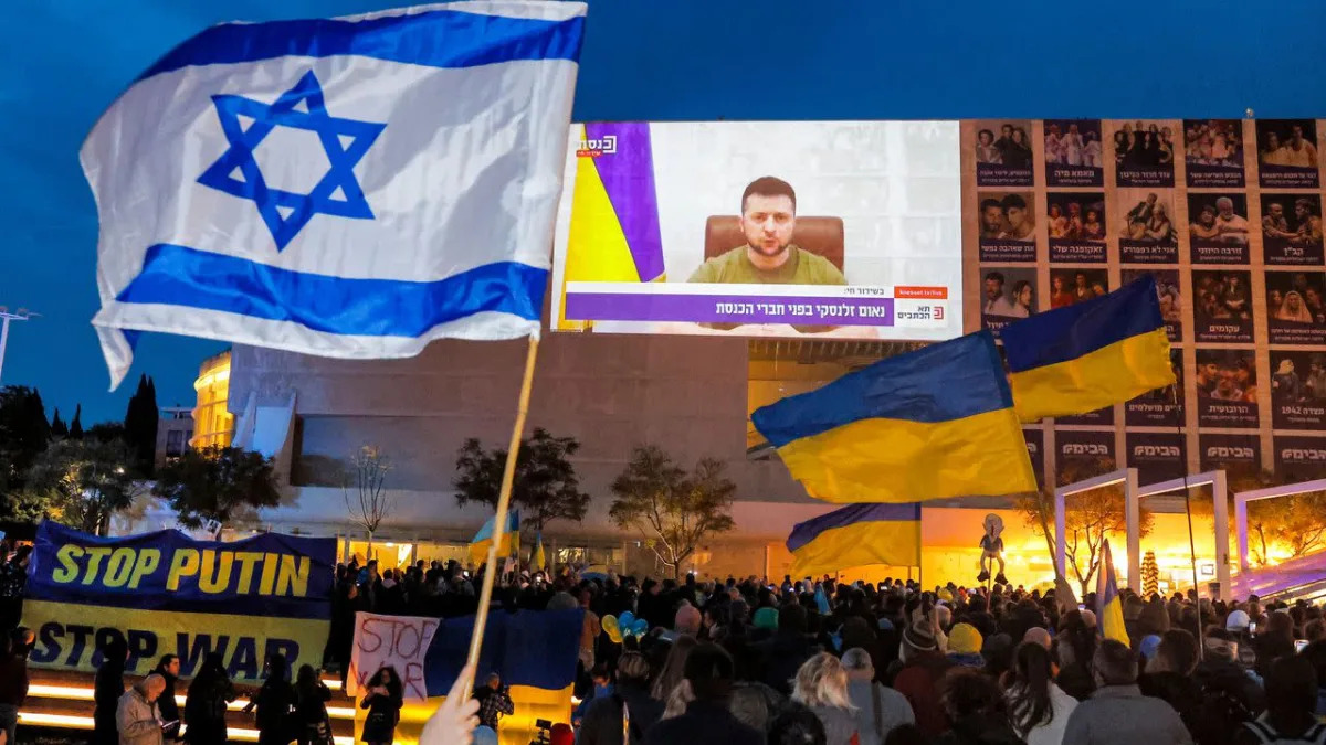 Zelensky tells Israeli government: "You can mediate — but not between good and e..
