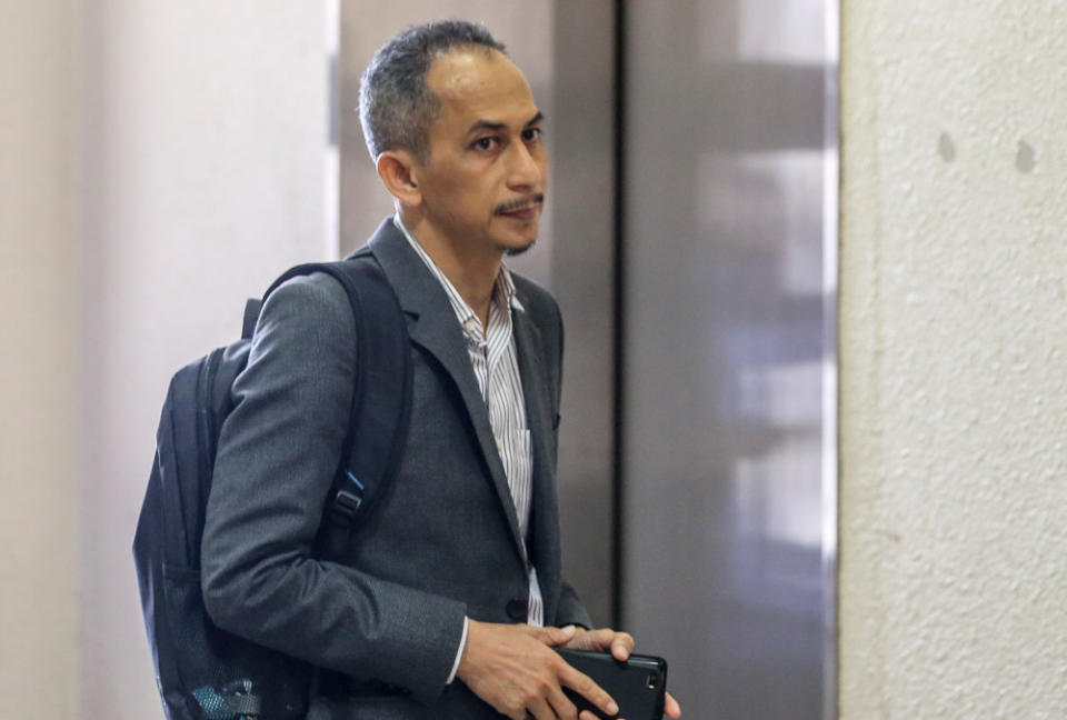 Lawyer Mohd Suhaimi Ismail is pictured at Kuala Lumpur High Court in Kuala Lumpur, July 15, 2019. — Picture by Firdaus Latif