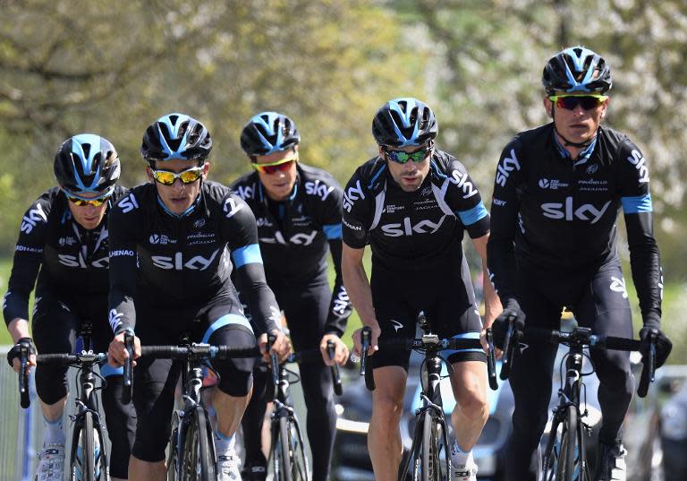 Riders of the Great Britain's Sky cycling team climb La Redoute hill in Aywaille on April 24, 2015, ahead of the one-day cycling race Liege-Bastogne-Liege