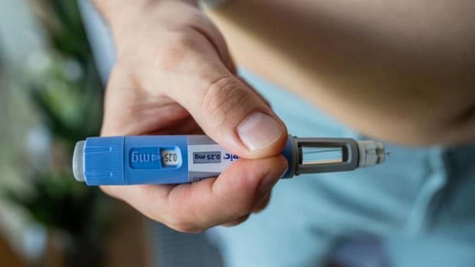 Ozempic comenzó como un medicamento para la diabetes, pero se ha vuelto popular para bajar de peso.