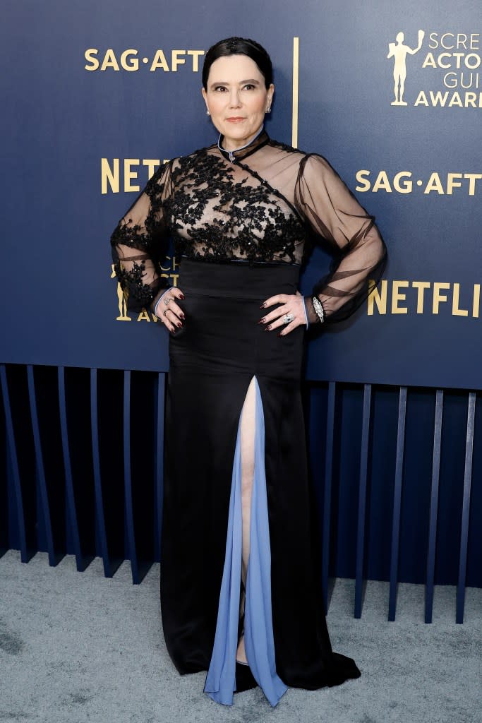 Alex Borstein attends the 30th Annual Screen Actors Guild Awards at Shrine Auditorium and Expo Hall on February 24, 2024 in Los Angeles, California.