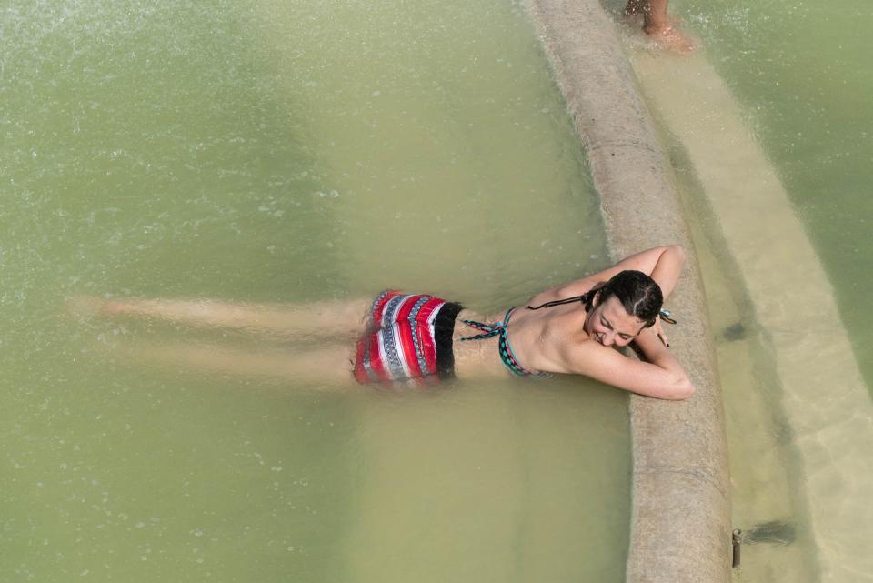 35 Photos That Capture Europe’s Sweltering Heatwave