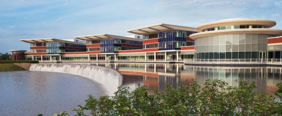 The new Northwestern Medicine Lake Forest Hospital at 1000 N. Westmoreland Road <a href="https://patch.com/illinois/lakeforest/new-lake-forest-hospital-officially-opens" rel="nofollow noopener" target="_blank" data-ylk="slk:opened;elm:context_link;itc:0;sec:content-canvas" class="link ">opened</a>in March 2018.(Northwestern Medicine)