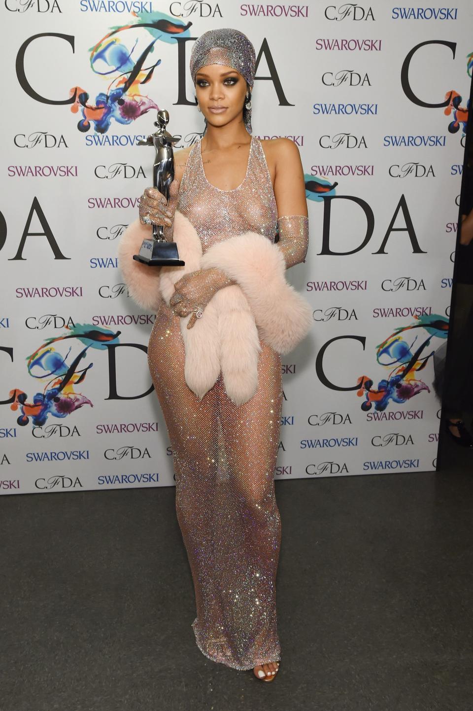 rihanna fashion icon award