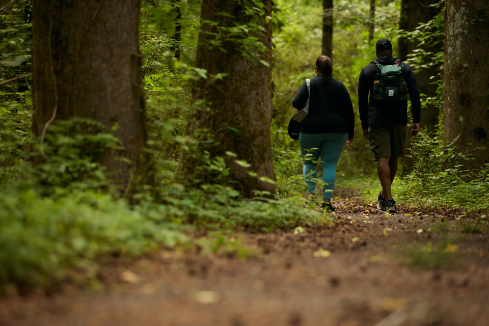 Una mochila para senderismo en una ruta en Marietta, Georgia, el 19 de mayo de 2023. (Bee Trofort/The New York Times) 


