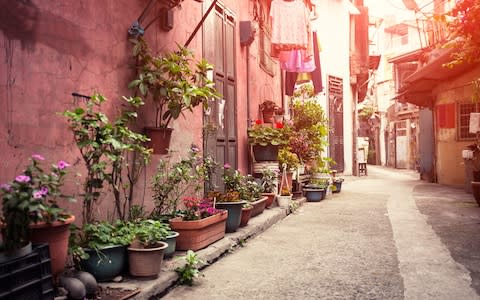 Hutong alleyways - Credit: NI QIN/real444