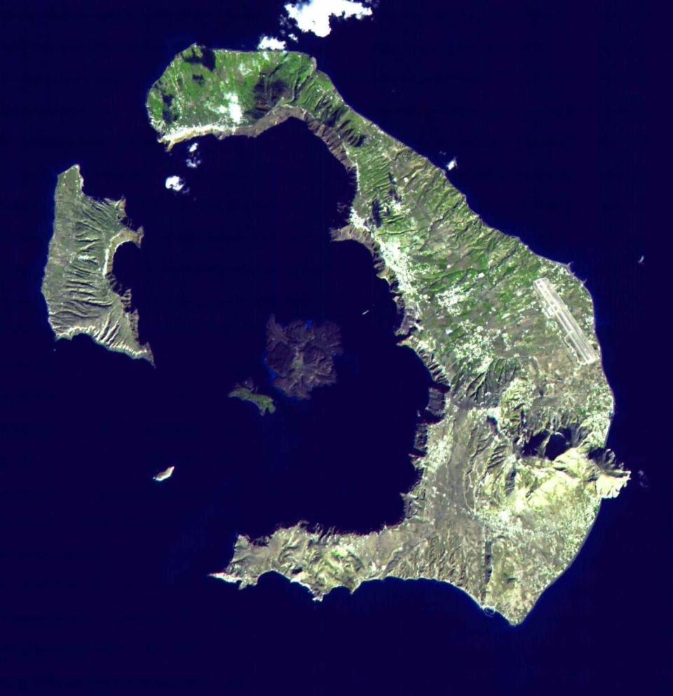 Santorini, 1600 B.C.