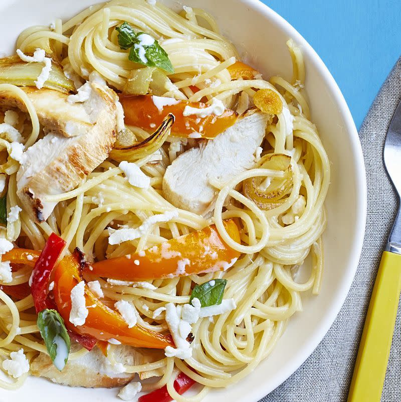 Spaghetti with Roasted Chicken and Peppers