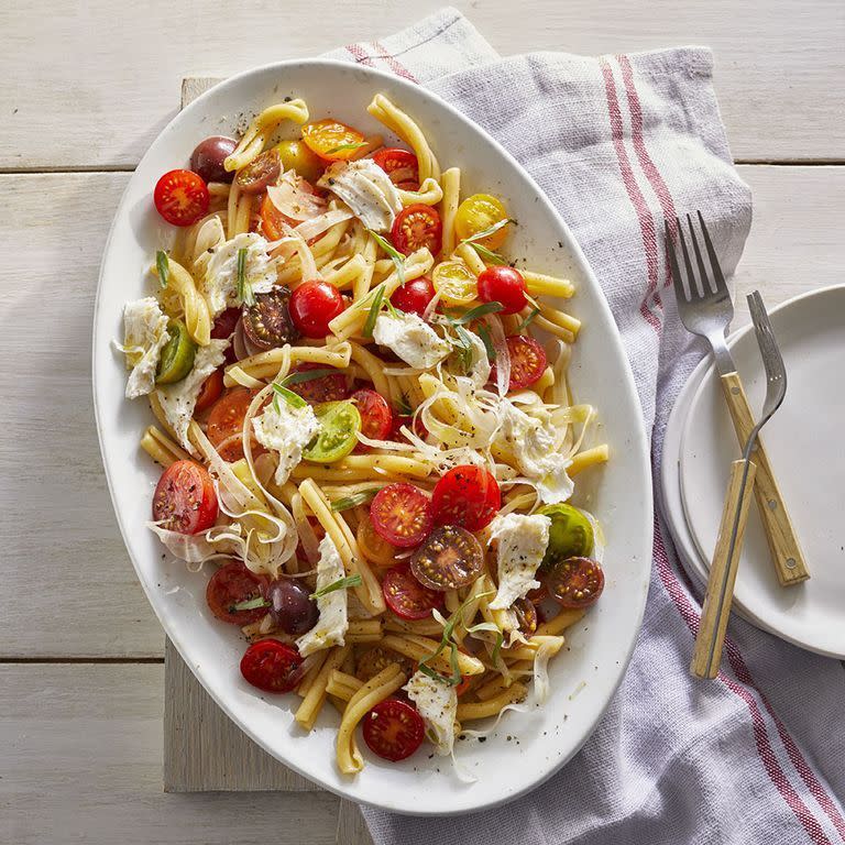 Pasta with Marinated Cherry Tomato Sauce