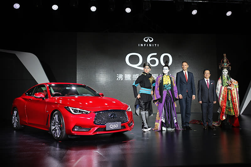 Infiniti Q60於台北101水舞廣場盛大發表。