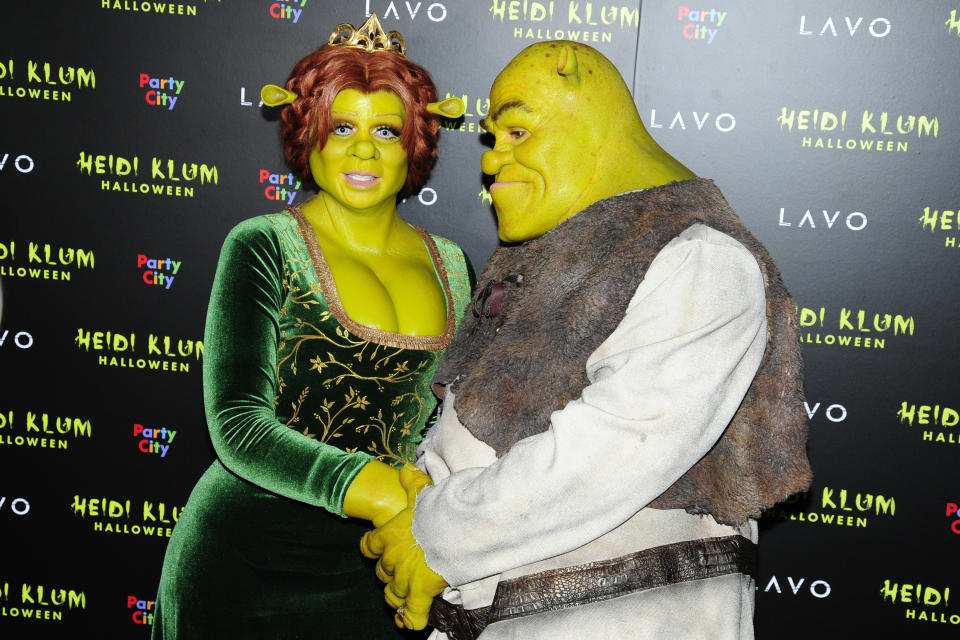 <p>Noch ein beeindruckendes Halloween-Kostüm: Heidi Klum als Fiona und Tom Kaulitz als Shrek. Da wird man fast grün vor Neid!</p> 