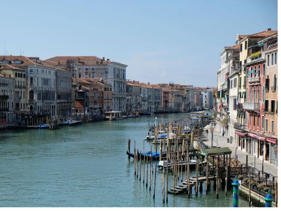 Pollution coronavirus Venice Grand Canal