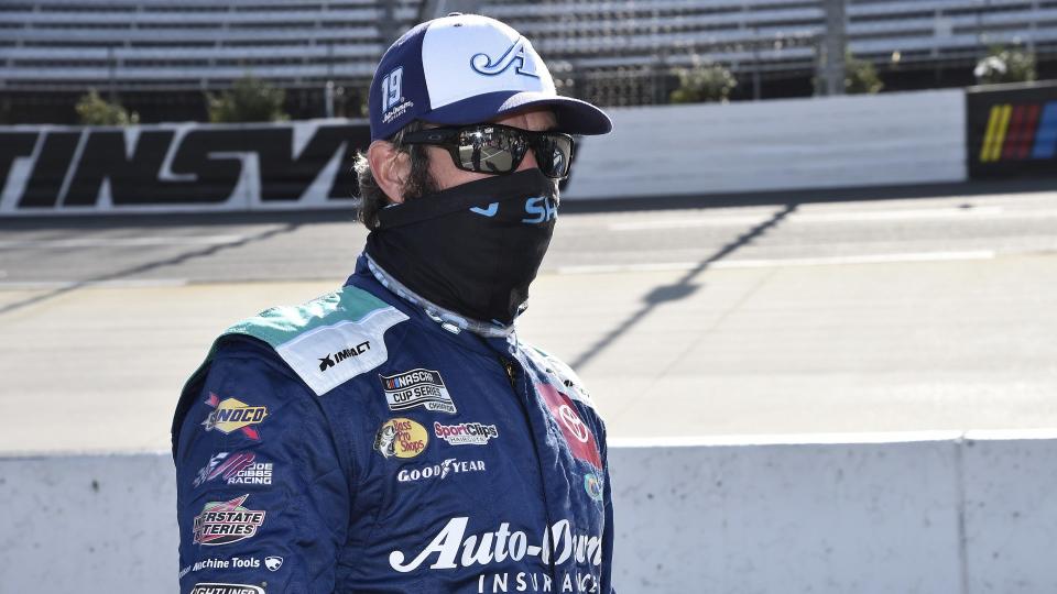 Mandatory Credit: Photo by John K Harrelson/NKP/Motorsport Images/Shutterstock (10991290s)MARTINSVILLE SPEEDWAY, UNITED STATES OF AMERICA - NOVEMBER 01: #19: Martin Truex Jr.