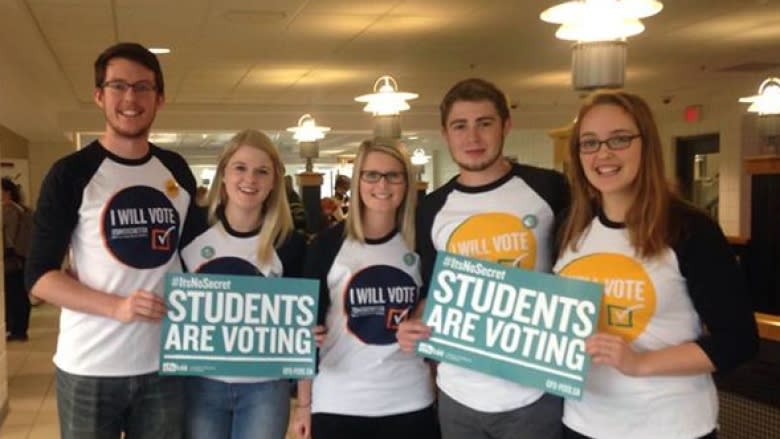 Thousands of students vote at MUN polling station