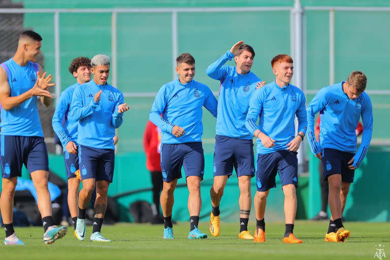 El entrenamiento de este martes de la selección argentina sub 20 en San Juan mostró una vez más la camaradería que desarrollaron los jugadores entre sí.