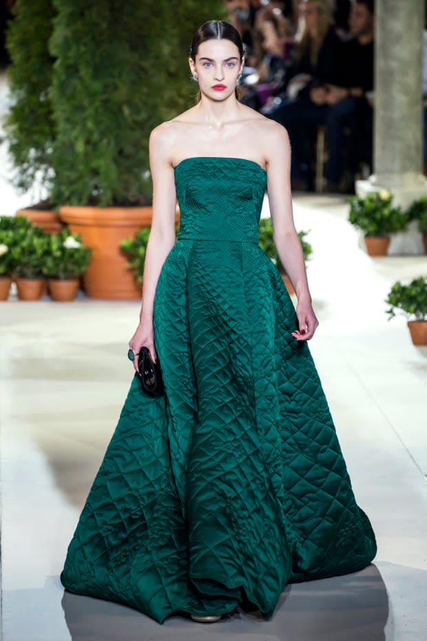 <p>A look from the Oscar de la Renta Fall 2019 collection. Photo: Imaxtree</p>