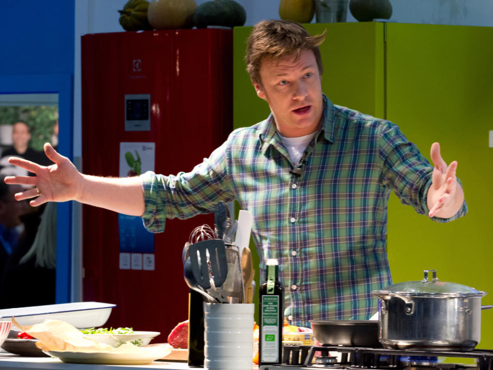 Jamie Oliver plant zur Corona-Krise eine eigene Kochshow. (Bild: Mr Pics/shutterstock.com)