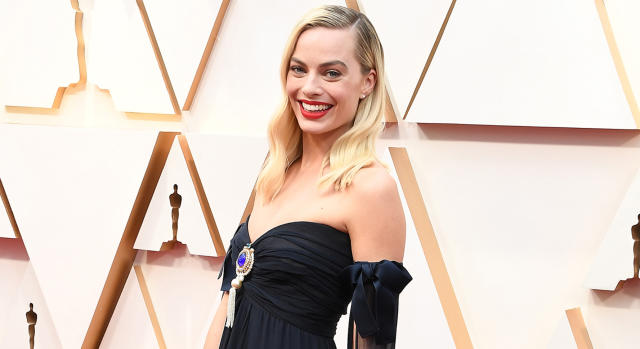 Margot Robbie 'can't live without' this beauty product