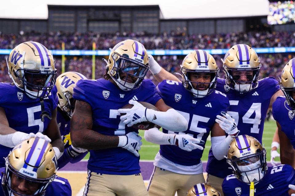 The Washington Huskies face a huge test against the Oregon State Beavers on Saturday. Will they pass it?