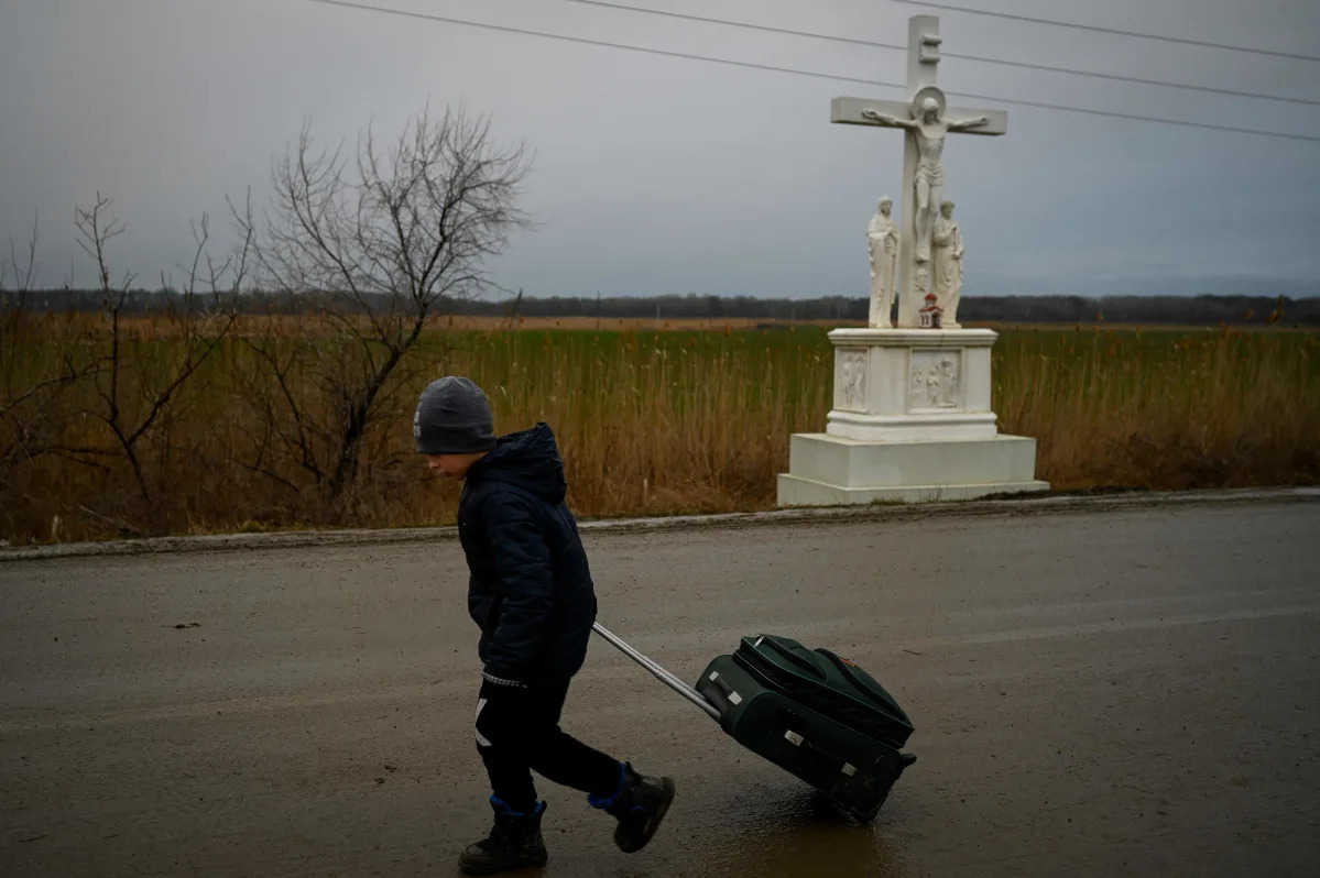 'A real hero': 11-year-old Ukrainian boy travels more than 600 miles alone to Sl..