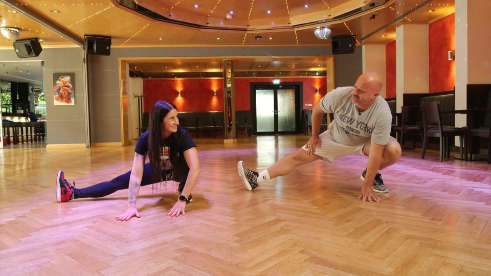 Harte Arbeit: Im Tanzstudio kommt Detlef Steves ins Schwitzen. (Bild: RTL)